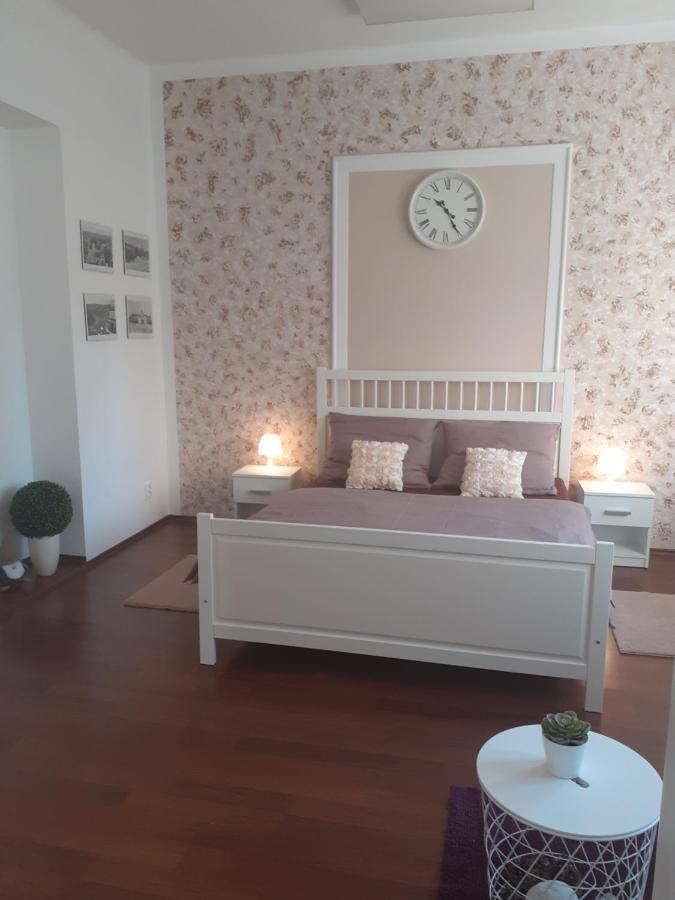 Ubytovani Na Spravnem Miste Znojmo Zewnętrze zdjęcie